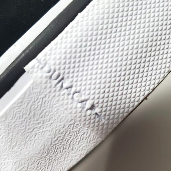 Vans Unisex Classic Sk8-Hi, High Top Sneakers, Black/White Men's 9.5 Authentic - Picture 14 of 15